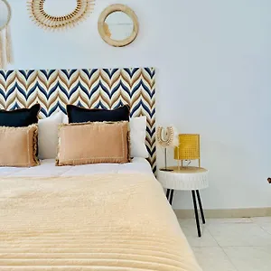 https://famara-surfer-apartment.in-canary-islands.com